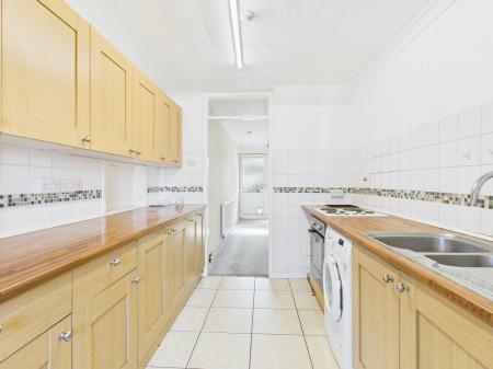 3 bedroom Terraced House for sale in Grainger Close, Brighton Hill, Basingstoke, RG22