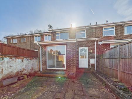 3 bedroom Terraced House for sale in Grainger Close, Brighton Hill, Basingstoke, RG22