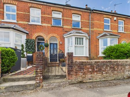 3 bedroom Terraced House for sale in Grainger Close, Brighton Hill, Basingstoke, RG22
