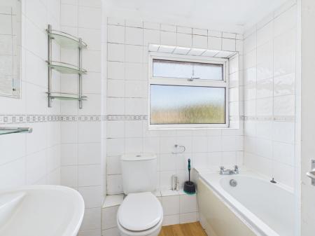 3 bedroom Terraced House for sale in Grainger Close, Brighton Hill, Basingstoke, RG22