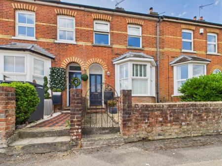 3 bedroom Terraced House for sale in Grainger Close, Brighton Hill, Basingstoke, RG22