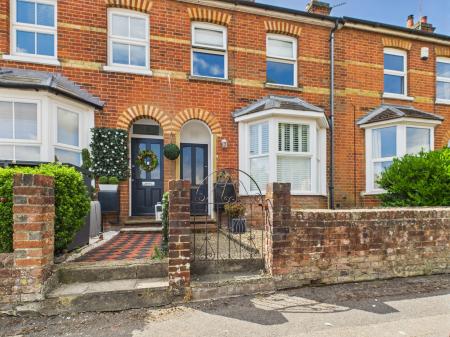 3 bedroom Terraced House for sale in Grainger Close, Brighton Hill, Basingstoke, RG22