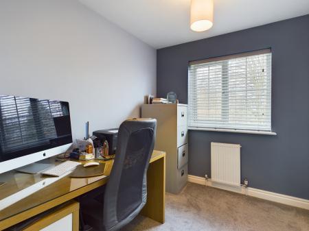 4 bedroom Link detached house for sale in Hampshire Close, Basingstoke, RG22