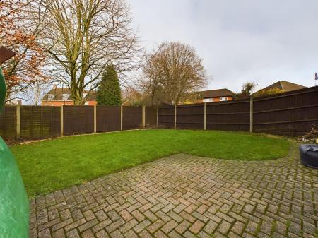 4 bedroom Link detached house for sale in Hampshire Close, Basingstoke, RG22