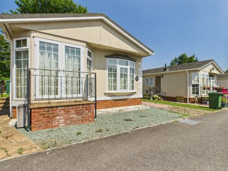 2 bedroom Park home for sale in Hatch Park, Old Basing, Basingstoke, RG24