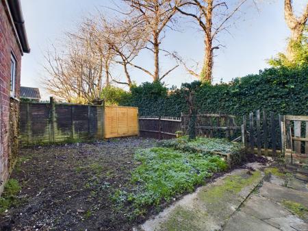 3 bedroom Terraced House for sale in Hillary Road, Basingstoke, RG21