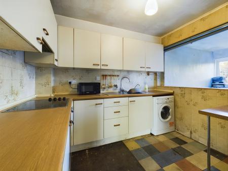 3 bedroom Terraced House for sale in Hillary Road, Basingstoke, RG21