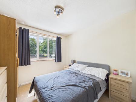 1 bedroom Flat for sale in Hogarth Close, Black Dam, Basingstoke, RG21