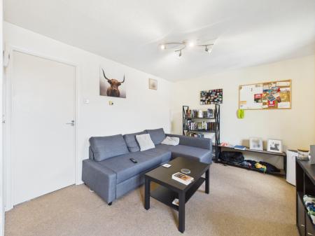 1 bedroom Flat for sale in Hogarth Close, Black Dam, Basingstoke, RG21