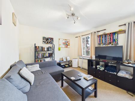 1 bedroom Flat for sale in Hogarth Close, Black Dam, Basingstoke, RG21