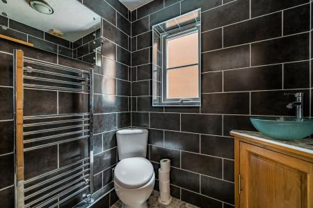 4 bedroom Detached house for sale in Kempshott Grove, Basingstoke, RG22