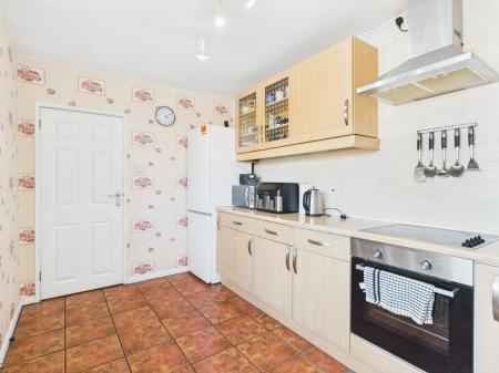 3 bedroom Apartment for sale in Kings Road, Basingstoke, RG22