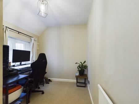 3 bedroom Semi-detached house for sale in Lefroy Avenue, Basingstoke, RG21