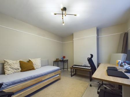 3 bedroom Semi-detached house for sale in Lefroy Avenue, Basingstoke, RG21