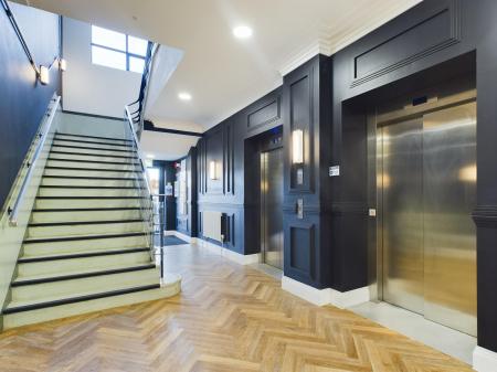 2 bedroom Flat for sale in Lilly Court, Basingstoke, RG21