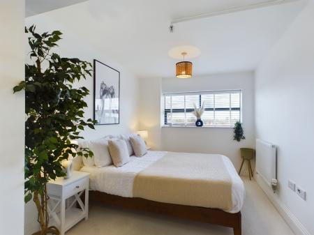 2 bedroom Flat for sale in Lilly Court, Basingstoke, RG21