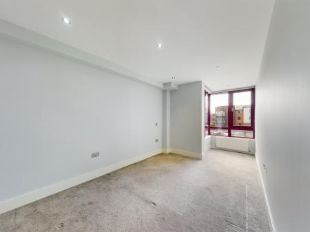 1 bedroom Flat for sale in London Street, Town Centre, Basingstoke, RG21