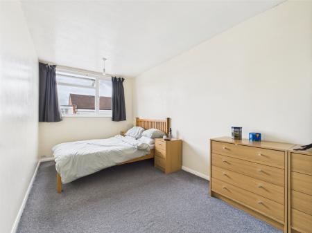 4 bedroom Terraced House for sale in Lune Close, Basingstoke, RG21