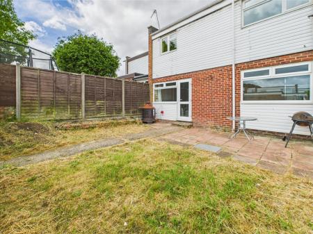 4 bedroom Terraced House for sale in Lune Close, Basingstoke, RG21