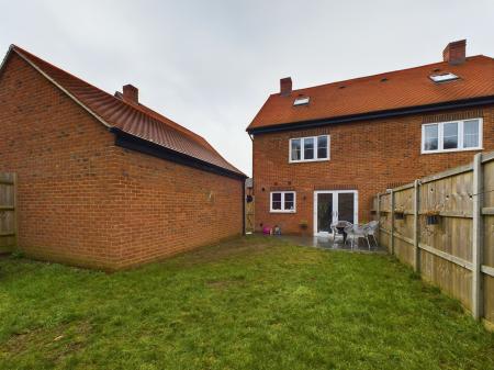 3 bedroom Town house for sale in Maize Lane, Basingstoke, RG23