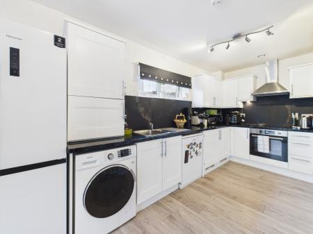 2 bedroom Flat for sale in Mallory Road, Basingstoke, RG24
