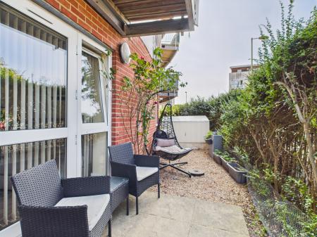 2 bedroom Flat for sale in Mallory Road, Basingstoke, RG24