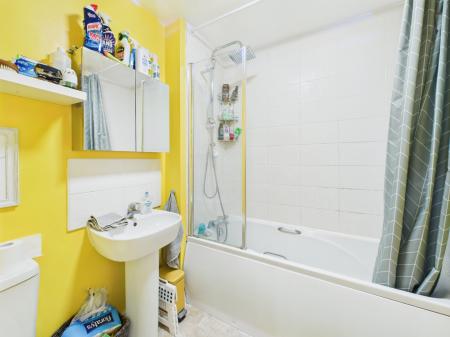 3 bedroom Terraced House for sale in Marston Walk, Basingstoke, RG24