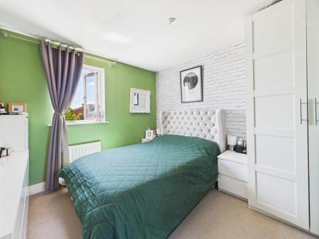 3 bedroom Terraced House for sale in Marston Walk, Basingstoke, RG24