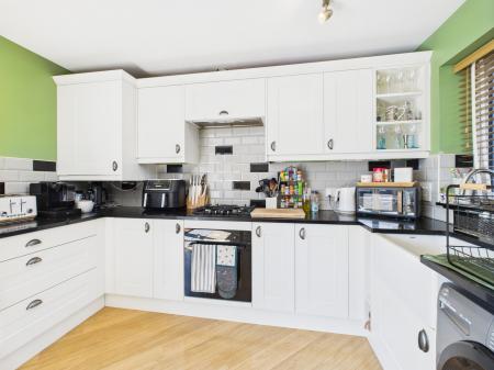 3 bedroom Terraced House for sale in Marston Walk, Basingstoke, RG24