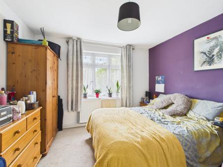 4 bedroom Bungalow for sale in Old Kempshott Lane, Basingstoke, RG22