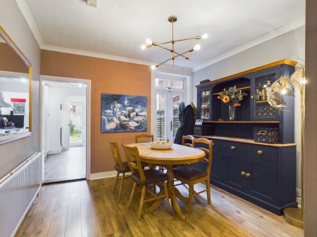 3 bedroom Terraced House for sale in Queens Road, Brookvale, Basingstoke, RG21