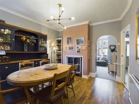 3 bedroom Terraced House for sale in Queens Road, Brookvale, Basingstoke, RG21