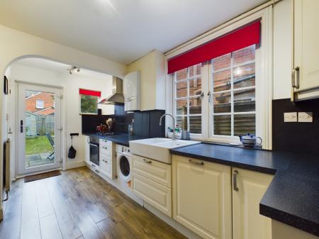3 bedroom Terraced House for sale in Queens Road, Brookvale, Basingstoke, RG21