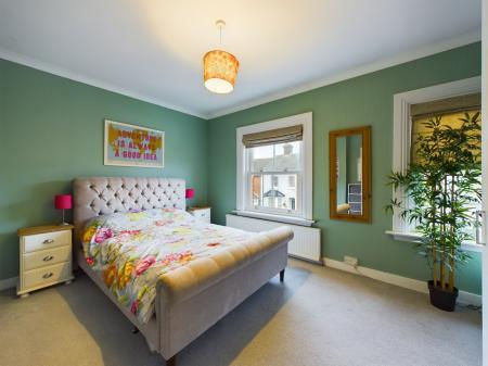 3 bedroom Terraced House for sale in Queens Road, Brookvale, Basingstoke, RG21