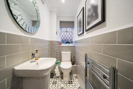 4 bedroom Detached house for sale in Reading Road, Chineham, Basingstoke, RG24