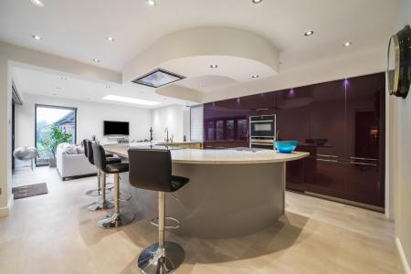 4 bedroom Detached house for sale in Reading Road, Chineham, Basingstoke, RG24