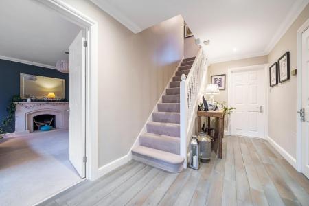 4 bedroom Detached house for sale in Reading Road, Chineham, Basingstoke, RG24