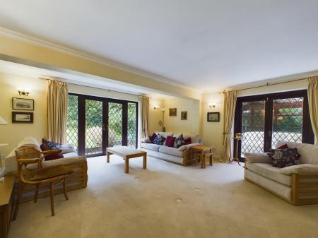 3 bedroom Detached bungalow for sale in Reading Road, Chineham, Basingstoke, RG24