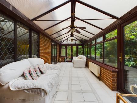 3 bedroom Detached bungalow for sale in Reading Road, Chineham, Basingstoke, RG24