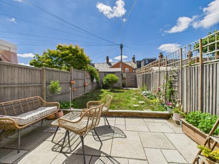 3 bedroom Terraced House for sale in Rochford Road, Basingstoke, RG21