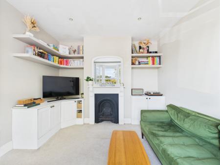 3 bedroom Terraced House for sale in Rochford Road, Basingstoke, RG21