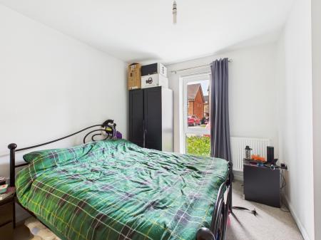 2 bedroom Flat for sale in Robertson Way, Chapel Gate, Basingstoke, RG21
