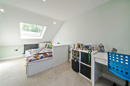 5 bedroom Detached house for sale in Sheepwash Court, Basingstoke, RG24