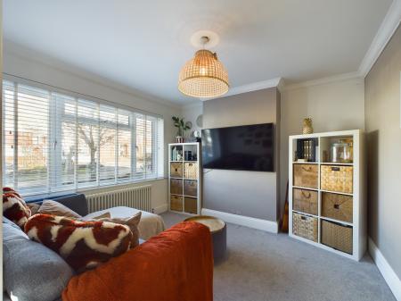 3 bedroom Semi-detached house for sale in Sheppard Road, Basingstoke, RG21