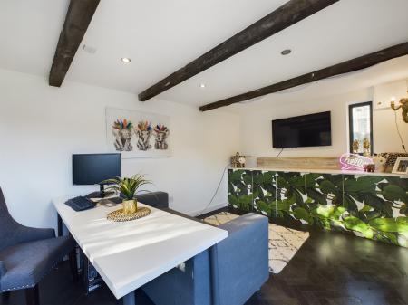 3 bedroom Semi-detached house for sale in Sheppard Road, Basingstoke, RG21