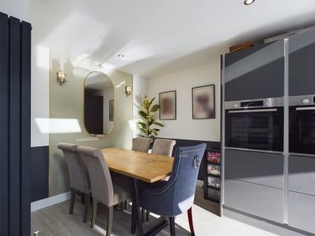 3 bedroom Semi-detached house for sale in Sheppard Road, Basingstoke, RG21