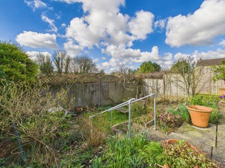 4 bedroom Detached house for sale in Solent Drive, Hatch Warren, Basingstoke, RG22