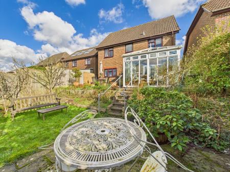 4 bedroom Detached house for sale in Solent Drive, Hatch Warren, Basingstoke, RG22