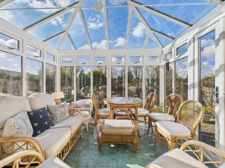 4 bedroom Detached house for sale in Solent Drive, Hatch Warren, Basingstoke, RG22