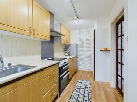 2 bedroom House for sale in Sorrells Close, Chineham, Basingstoke, RG24